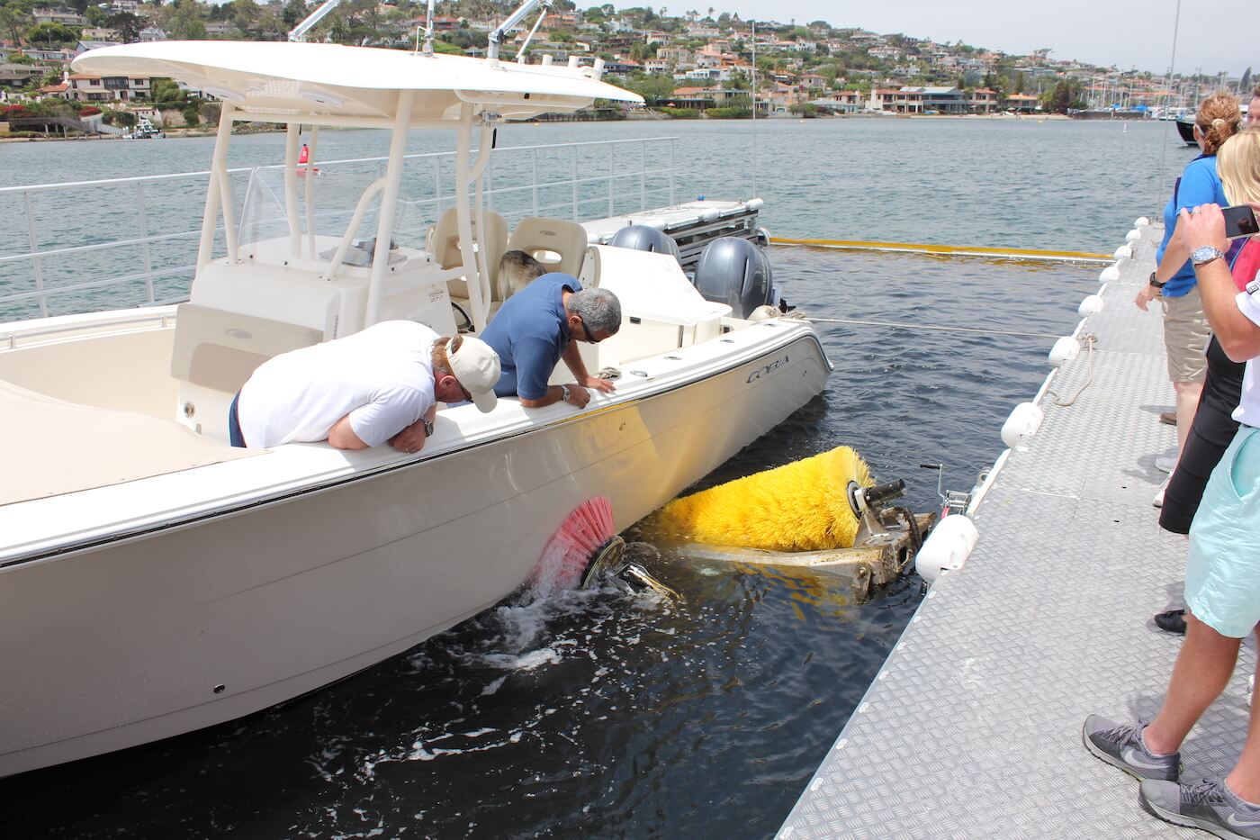 Small-motorboat-in-San-Diego-CA